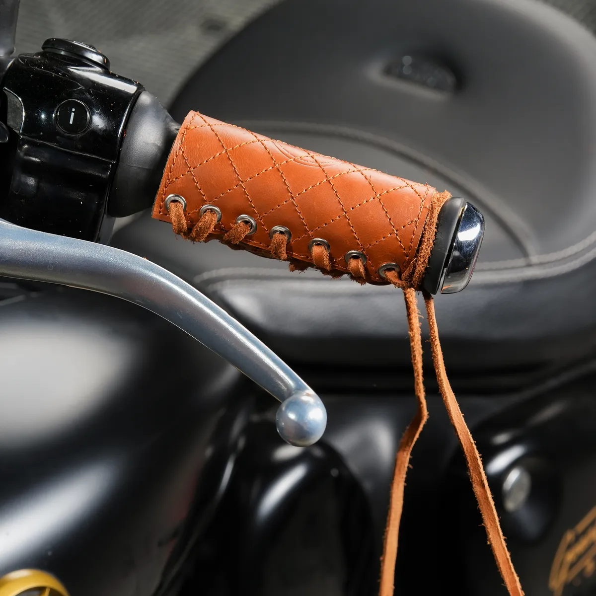 Natural Tan Diamond Grip leather motorcycle handle grip covers