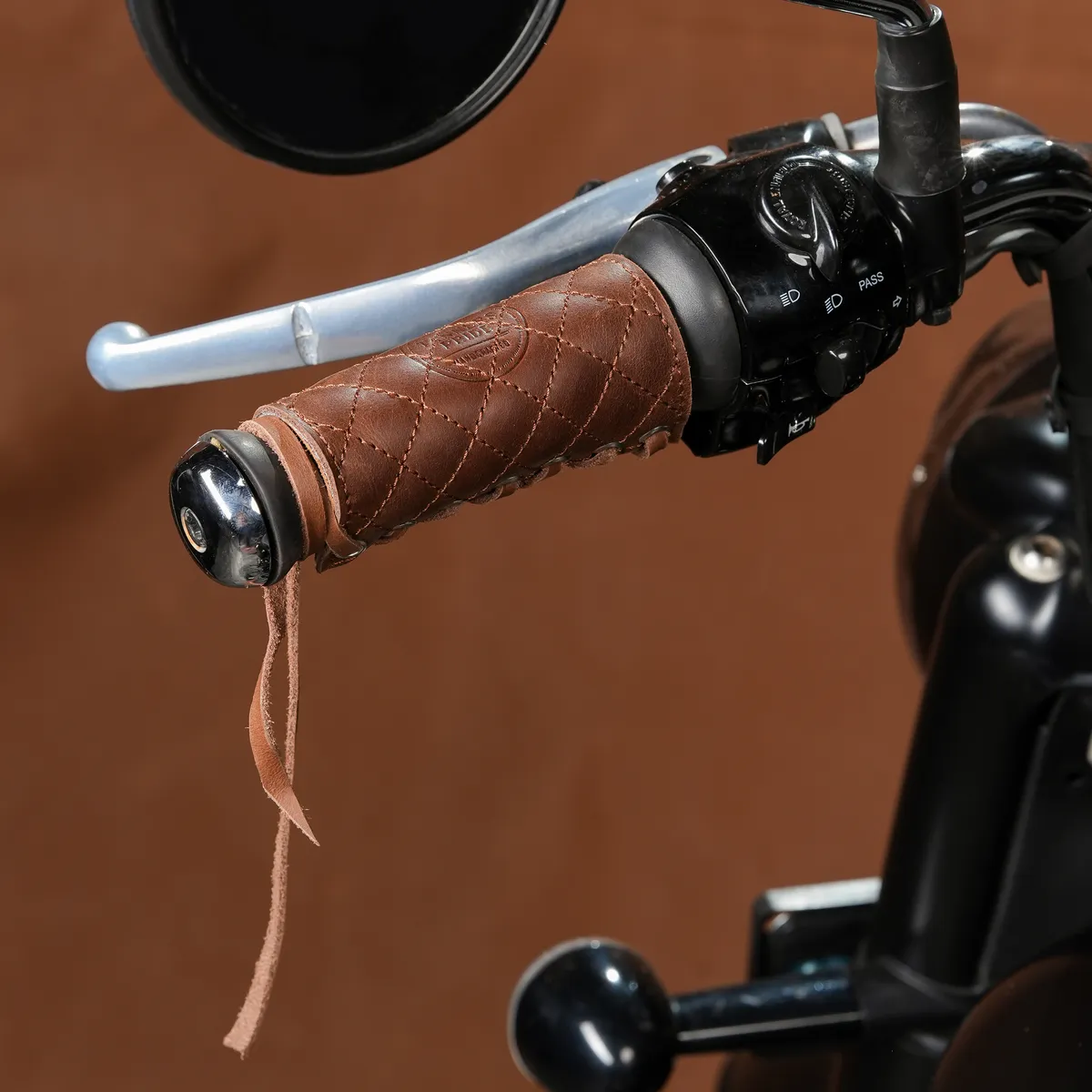 Tobacco Brown Diamond Grip leather motorcycle handle grip covers