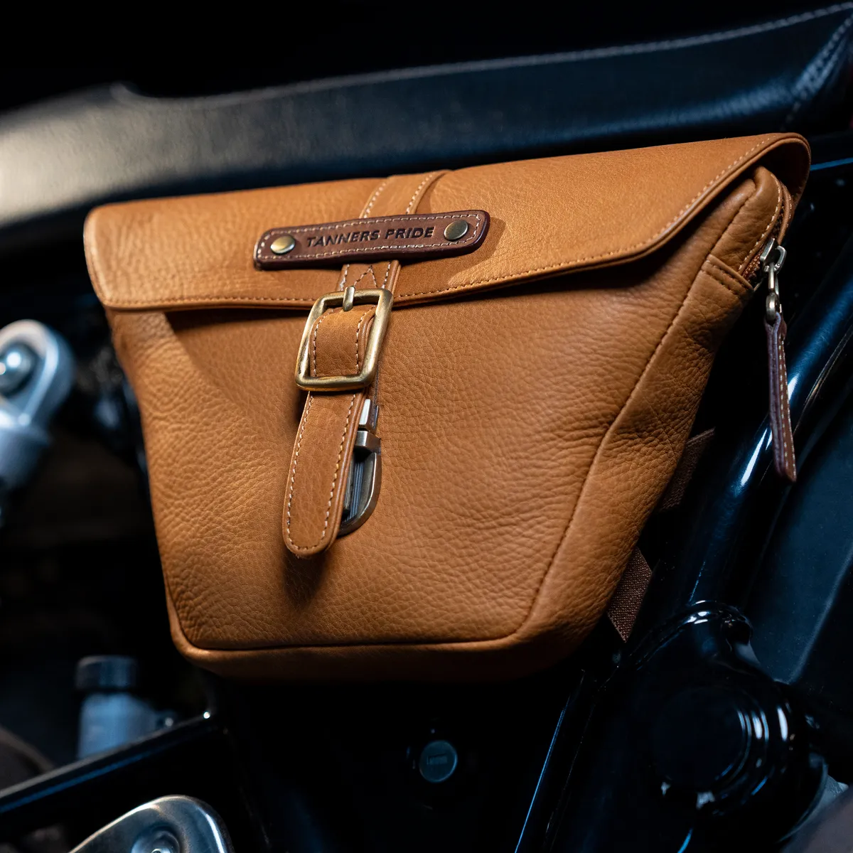 Natural Tan Side Panel Wing Bag - leather motorcycle luggage saddle bag